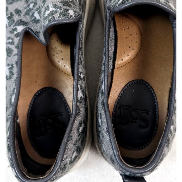 Sofft Gray Sneakers Leopard Print Slip-On, Size 7 1/2M‎ - Picture 5 of 7